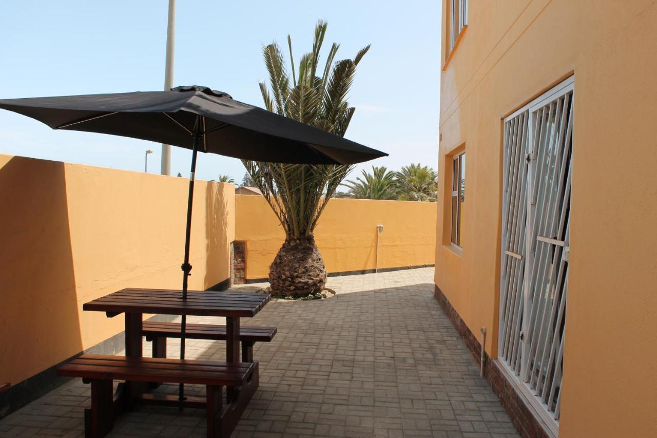 The Timeless Way Self Catering Accommodation Swakopmund Esterno foto